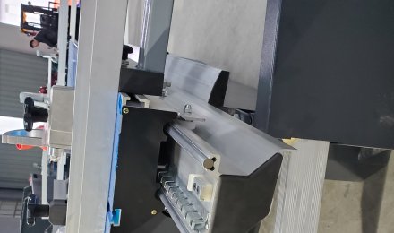 ​LianWang Unveils Next-Generation Sliding Table Saw